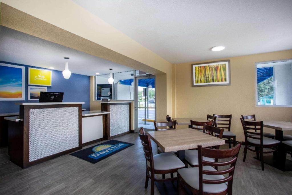Days Inn By Wyndham Apopka/Orlando Ngoại thất bức ảnh